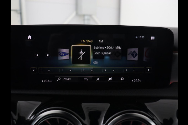 Mercedes-Benz A-Klasse 250e AMG Limited | SOH 94,7% | Carplay | Stoelverwarming | Leder/Alcantara | Widescreen | Sfeerverlichting | Navigatie | Camera | Full LED | Park Assist | PHEV | Plug In