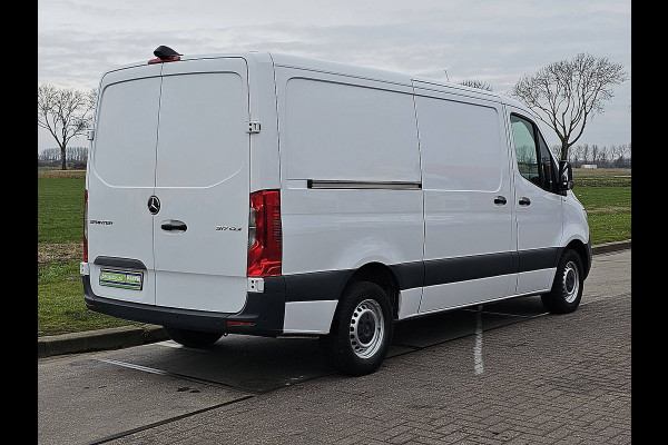 Mercedes-Benz Sprinter 317 1.9 CDI L2H1 Navi Automaat Mbux Camera Adaptieve Cruise Airco PDC Euro6 170 PK!