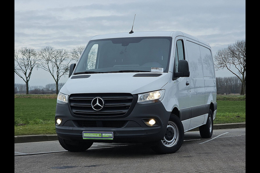Mercedes-Benz Sprinter 317 1.9 CDI L2H1 Navi Automaat Mbux Camera Adaptieve Cruise Airco PDC Euro6 170 PK!