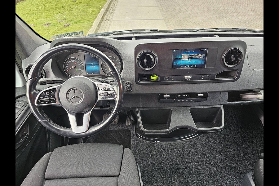 Mercedes-Benz Sprinter 317 1.9 CDI L2H1 Navi Automaat Mbux Camera Adaptieve Cruise Airco PDC Euro6 170 PK!