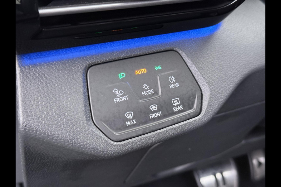 Volkswagen ID.4 GTX 4Motion 77 kWh VAN €34.900,- NU VOOR SLECHTS €30.877,- Uw LENTEVOORDEEL €4.023,-!300PK | SOH 89% | WARMTEPOMP | HEADUP DISPLAY | ACC CRUISE CONTROLE |  ELECTRISCHE TREKHAAK | MATRIX-LED-KOPLAMP (IQ.LIGHT) | STOEL + STUURWIELVERWARMING | RIJKLAAR GELEVERD MET 12 MND BOVAG GARANTIE