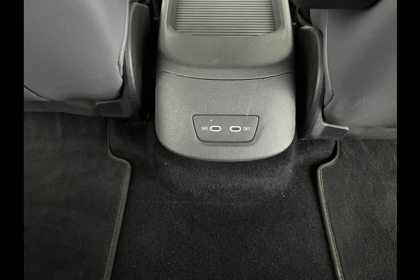 Volkswagen ID.3 First Max 58 kWh [ 3-Fase-11kW ] {SOH-89%} (INCL-BTW) *HEATPUMP | PANO | HEAD-UP | ADAPTIVE-CRUISE | IQ-LIGHTS | BLINDSPOT | CAMERA | KEYLESS | MICROFIBRE | AMBIENTLIGHT | NAVI-FULLMAP | DAB+ | ECC | HEATED-SPORTSEATS | DIGI-COCKPIT |