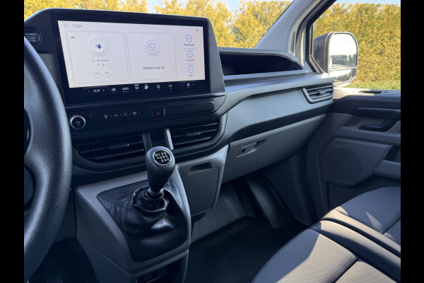 Ford Transit Custom 2.0 TDCI 136 PK TREND / L2H1 / 19" LMV / LED / 43.940 KM !! / 2.740 KG AHG / CAMERA / CRUISE / 3 ZITS / AIRCO / CARPLAY