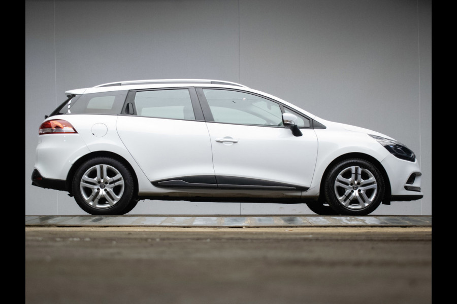 Renault Clio Estate 0.9 TCe Limited Sport (NAVI,CRUISE,BLUETOOTH,LED,ELEKTRISCH PAKKET,KEYLESS,SPORTSTOELEN,NETTE STAAT)