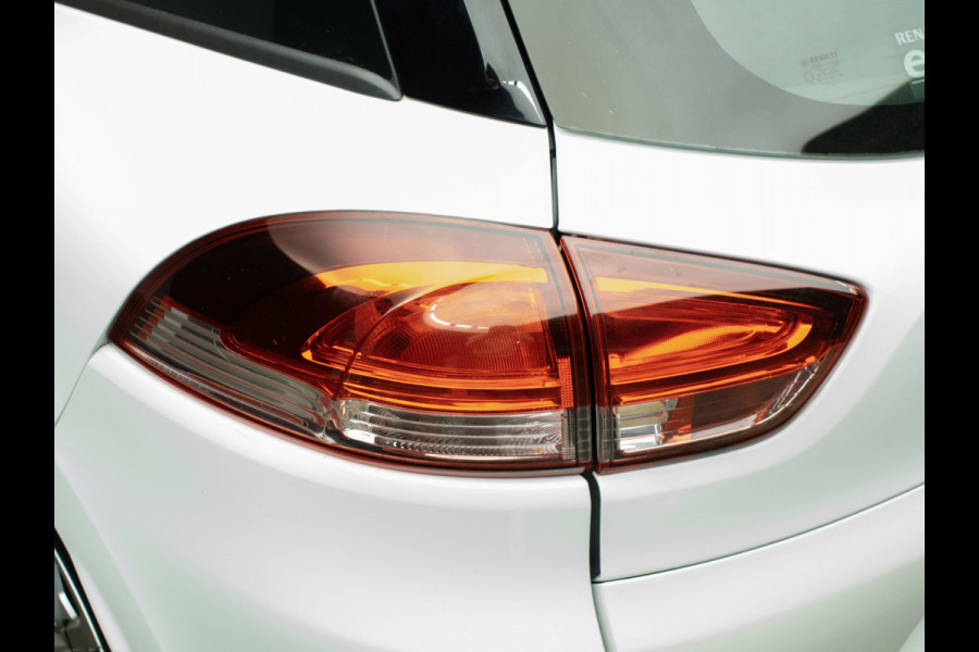 Renault Clio Estate 0.9 TCe Limited Sport (NAVI,CRUISE,BLUETOOTH,LED,ELEKTRISCH PAKKET,KEYLESS,SPORTSTOELEN,NETTE STAAT)