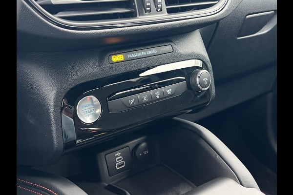 Ford Kuga 2.5 FHEV ST-Line | 190pk | Geen stekker nodig | Winterpack | Sync 4 Navigatie | Apple Carplay/Android auto | Achteruitrijcamera | All Weatherbanden
