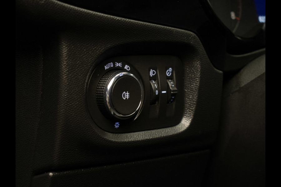 Opel Corsa 1.2 Edition Sport (APPLE CARPLAY,NAVI,PDC,CRUISE,ELEKTRISCHE RAMEN,LED,SPORTSTOELEN,LM VELGEN,NETTE STAAT)