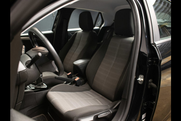 Opel Corsa 1.2 Edition Sport (APPLE CARPLAY,NAVI,PDC,CRUISE,ELEKTRISCHE RAMEN,LED,SPORTSTOELEN,LM VELGEN,NETTE STAAT)