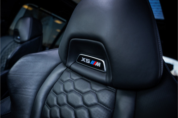 BMW X5 M Competition ** Sky Lounge ** Massage ** Trekhaak ** Laser ** Ventilatie ** 22 inch
