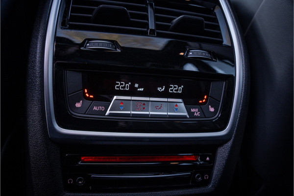 BMW X5 M Competition ** Sky Lounge ** Massage ** Trekhaak ** Laser ** Ventilatie ** 22 inch