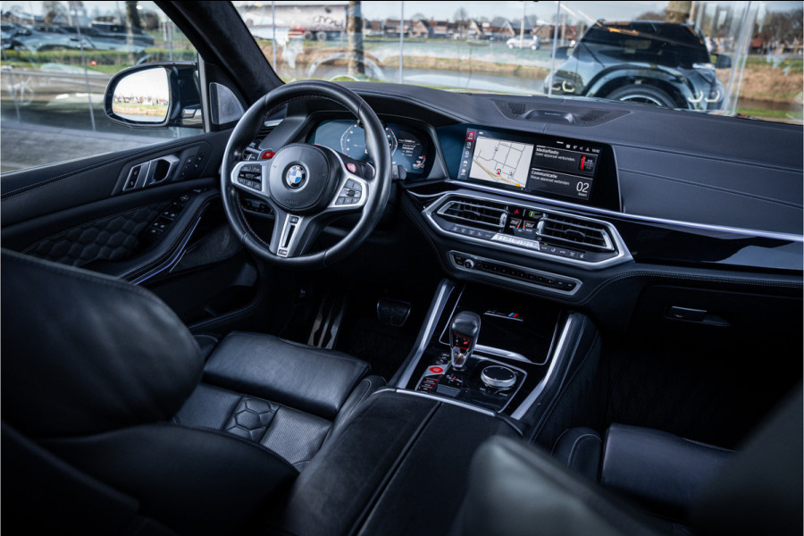 BMW X5 M Competition ** Sky Lounge ** Massage ** Trekhaak ** Laser ** Ventilatie ** 22 inch