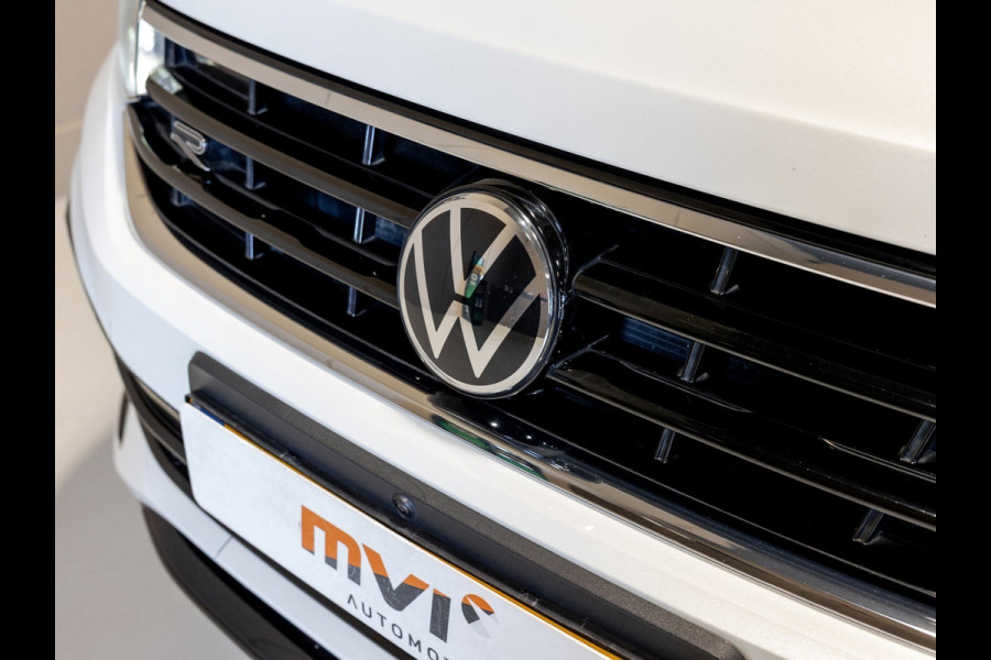 Volkswagen Tiguan 1.4 TSI eHybrid R-Line Business+ / 245pk / Trekhaak / Panorama dak / Leder /