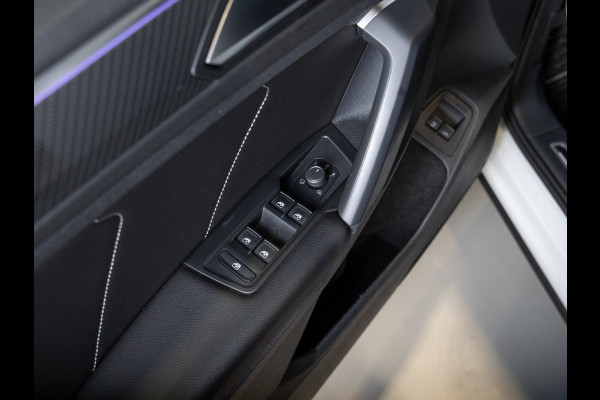 Volkswagen Tiguan 1.4 TSI eHybrid R-Line Business+ / 245pk / Trekhaak / Panorama dak / Leder /