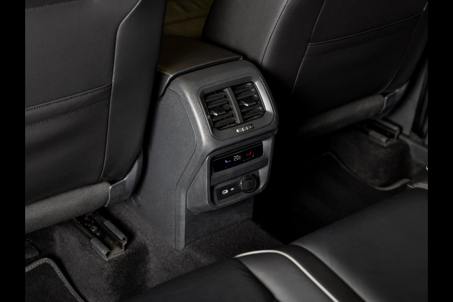 Volkswagen Tiguan 1.4 TSI eHybrid R-Line Business+ / 245pk / Trekhaak / Panorama dak / Leder /