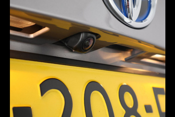 Toyota C-HR 1.8 HYBRIDE STYLE LUXERY NAVI LEDER GARANTIE 2032 PDC V+A. BLIND SPOT MONITOR. STOELVERWARMING