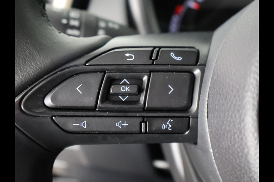 Toyota Aygo X 1.0 VVT-i MT Pulse GARANTIE TOT 03-2035! . STOELVERWARMING . APPLECARPLAY & ANDRIOD AUTO . ACHTERUITRIJ CAMERA .