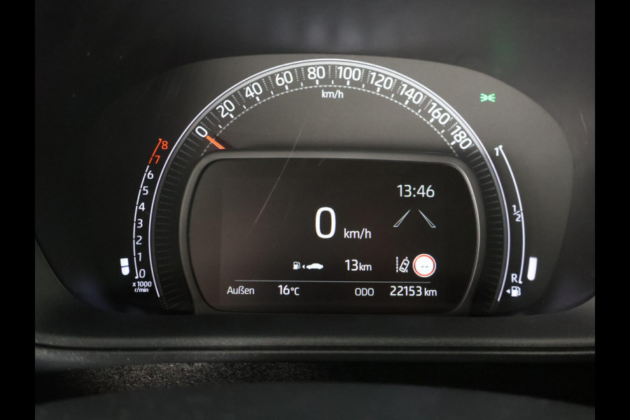 Toyota Aygo X 1.0 VVT-i MT Pulse GARANTIE TOT 03-2035! . STOELVERWARMING . APPLECARPLAY & ANDRIOD AUTO . ACHTERUITRIJ CAMERA .