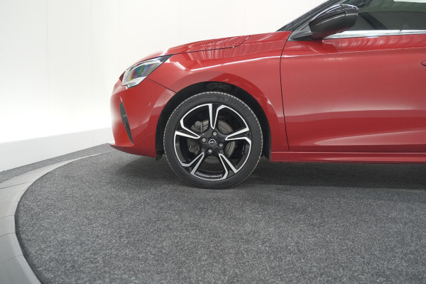 Opel Corsa 1.2 Turbo 100 Ultimate | Panoramadak | Camera | Dodehoekdetectie | Apple Carplay