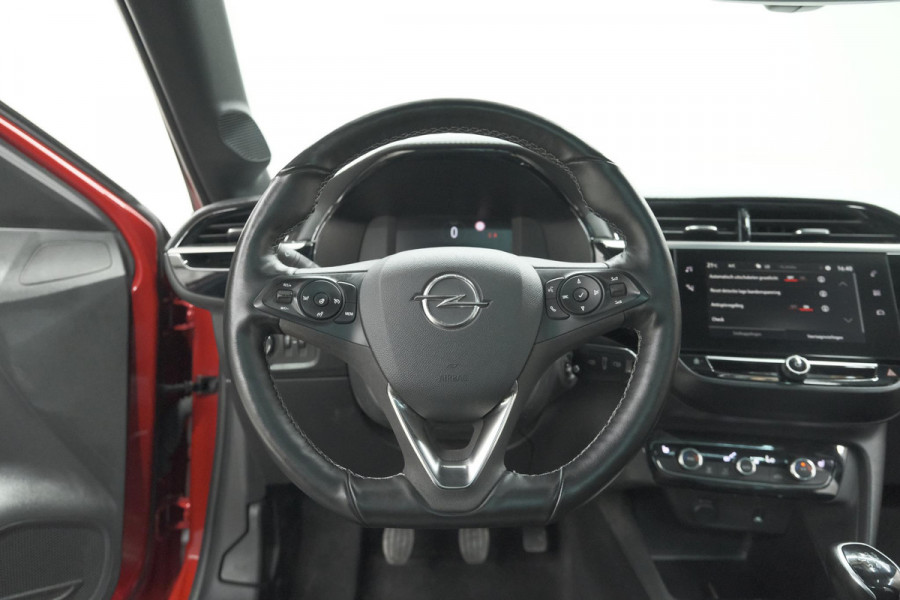 Opel Corsa 1.2 Turbo 100 Ultimate | Panoramadak | Camera | Dodehoekdetectie | Apple Carplay