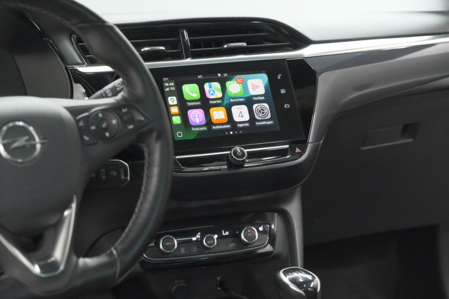 Opel Corsa 1.2 Turbo 100 Ultimate | Panoramadak | Camera | Dodehoekdetectie | Apple Carplay