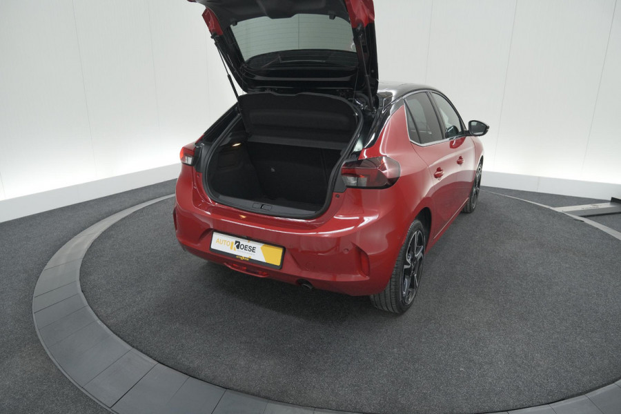 Opel Corsa 1.2 Turbo 100 Ultimate | Panoramadak | Camera | Dodehoekdetectie | Apple Carplay