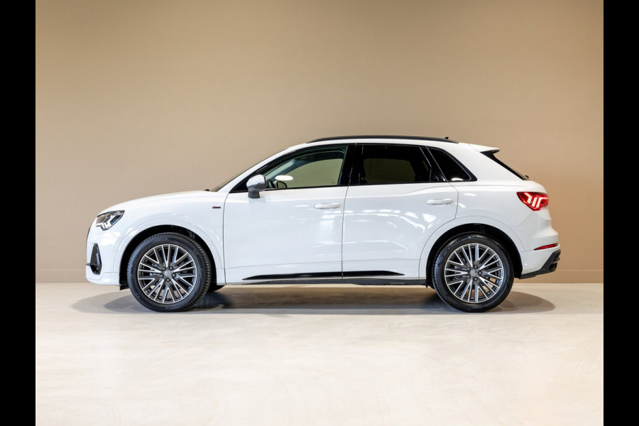 Audi Q3 35 TFSI 2x S-Line / 150pk / Achteruitrij camera / Stoelverwarming / Dodehoek assistent /