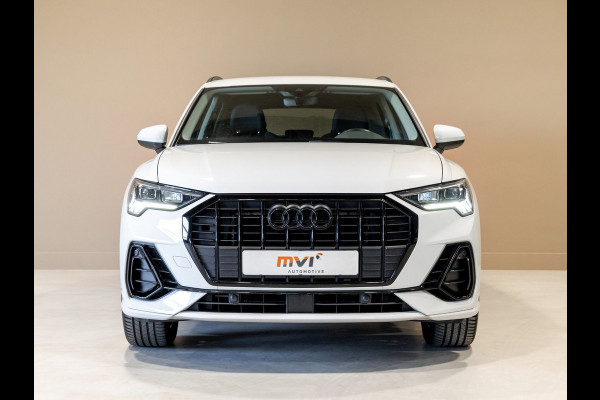 Audi Q3 35 TFSI 2x S-Line / 150pk / Achteruitrij camera / Stoelverwarming / Dodehoek assistent /