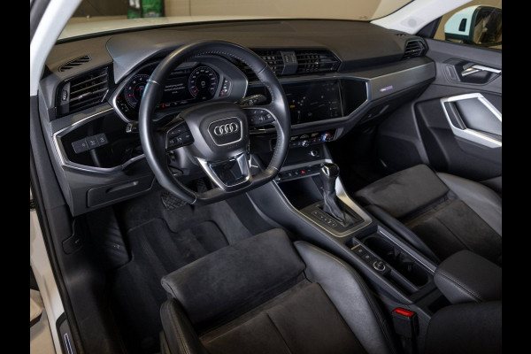 Audi Q3 35 TFSI 2x S-Line / 150pk / Achteruitrij camera / Stoelverwarming / Dodehoek assistent /