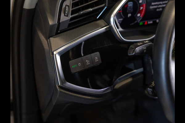 Audi Q3 35 TFSI 2x S-Line / 150pk / Achteruitrij camera / Stoelverwarming / Dodehoek assistent /
