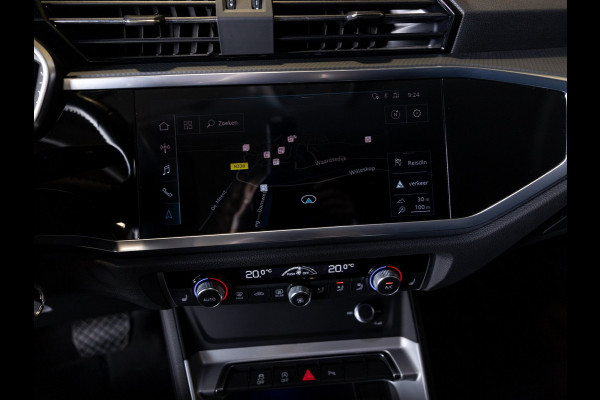 Audi Q3 35 TFSI 2x S-Line / 150pk / Achteruitrij camera / Stoelverwarming / Dodehoek assistent /