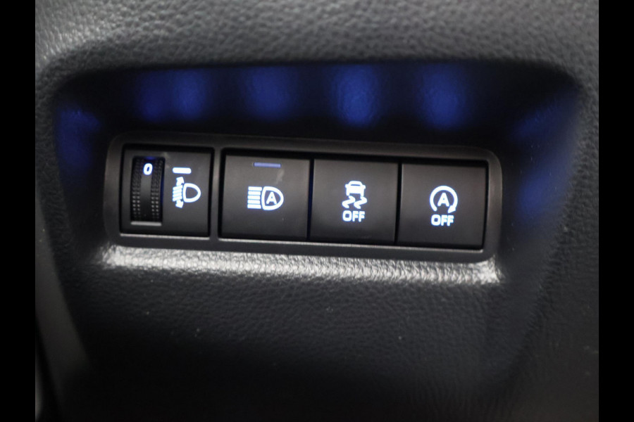 Toyota Aygo X 1.0 BLACK & WHITE SPECIAL EDITION GARANTIE 6-2033 CARPLAY NAVIGATIE.ADAPTIEVE CRUISE. SPECIAL EDITION PACK