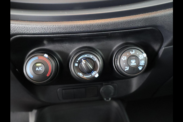 Toyota Aygo X 1.0 BLACK & WHITE SPECIAL EDITION GARANTIE 6-2033 CARPLAY NAVIGATIE.ADAPTIEVE CRUISE. SPECIAL EDITION PACK