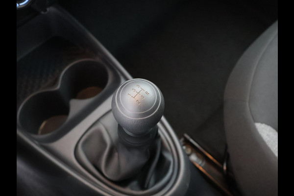 Toyota Aygo X 1.0 BLACK & WHITE SPECIAL EDITION GARANTIE 6-2033 CARPLAY NAVIGATIE.ADAPTIEVE CRUISE. SPECIAL EDITION PACK