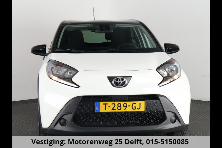 Toyota Aygo X 1.0 BLACK & WHITE SPECIAL EDITION GARANTIE 6-2033 CARPLAY NAVIGATIE.ADAPTIEVE CRUISE. SPECIAL EDITION PACK