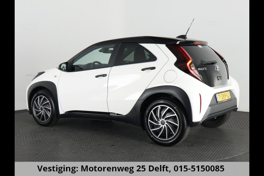 Toyota Aygo X 1.0 BLACK & WHITE SPECIAL EDITION GARANTIE 6-2033 CARPLAY NAVIGATIE.ADAPTIEVE CRUISE. SPECIAL EDITION PACK