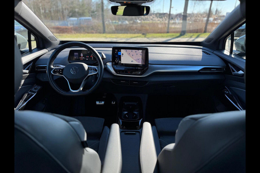 Volkswagen ID.4 Pro 77 kWh, achteruitrijcamera, stoel-stuurverwarming, 20 inch,vele opties, 1 e eigenaar, NL auto met nap