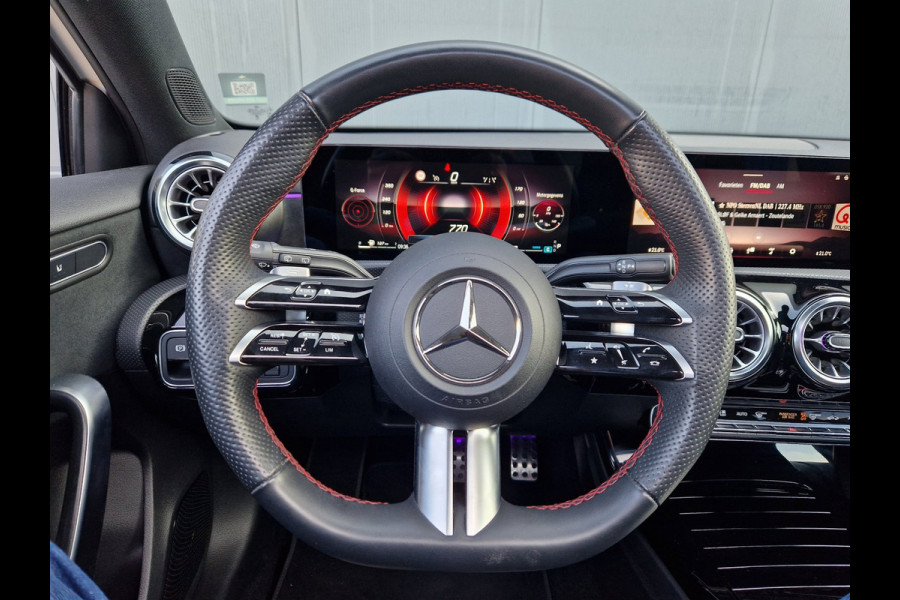 Mercedes-Benz A-Klasse 250 4MATIC AMG Facelift /Led /Pano /Deald ond.