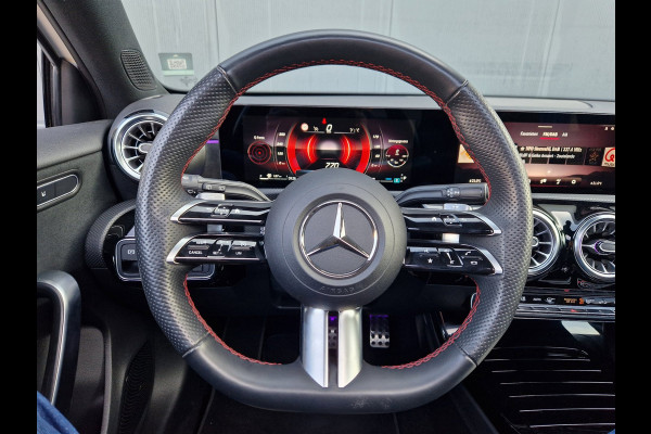 Mercedes-Benz A-Klasse 250 4MATIC AMG Facelift /Led /Pano /Deald ond.