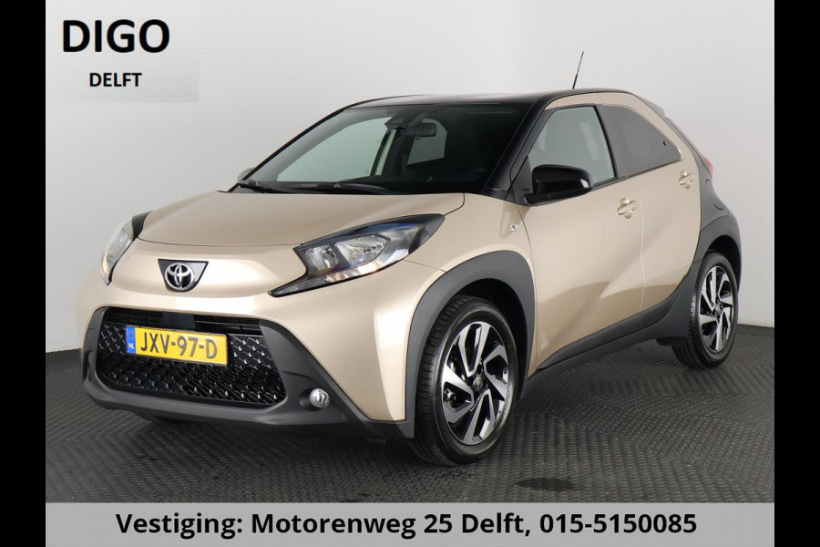 Toyota Aygo X 1.0 VVT-i MT Pulse GARANTIE TOT 03-2035! . STOELVERWARMING . APPLECARPLAY & ANDRIOD AUTO . ACHTERUITRIJ CAMERA .
