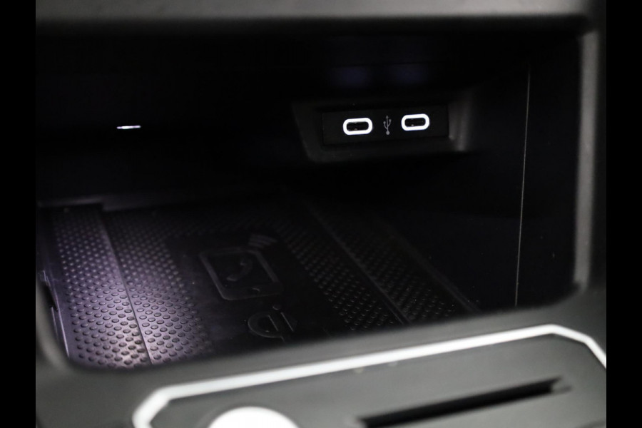 Volkswagen Polo 1.0 TSI Highline R-Line 95 pk | Navigatie | Panoramadak | Parkeersensoren | LED koplampen | Stoelverwarming | R-Line |