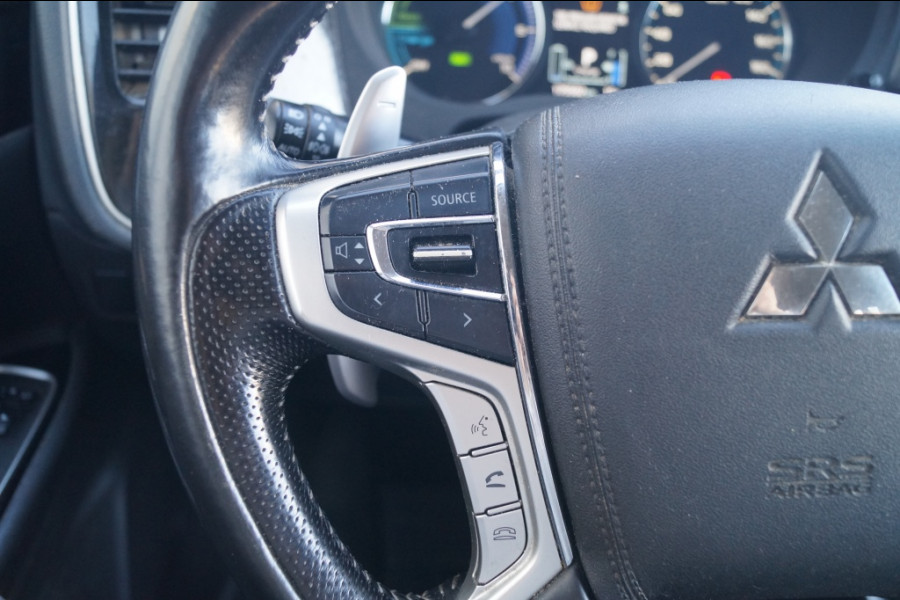 Mitsubishi Outlander 2.4 PHEV Automaat Pure -ECC-PDC-TREKHAAK-