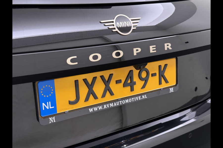 MINI Cooper E Essential XS 40.7 kWh NIEUWE AUTO | HEAD-UP DISPLAY | CAMERA | STOELVERWARMING  | ORIGINEEL NL AUTO | FABRIEKSGARANTIE TM 2029 |