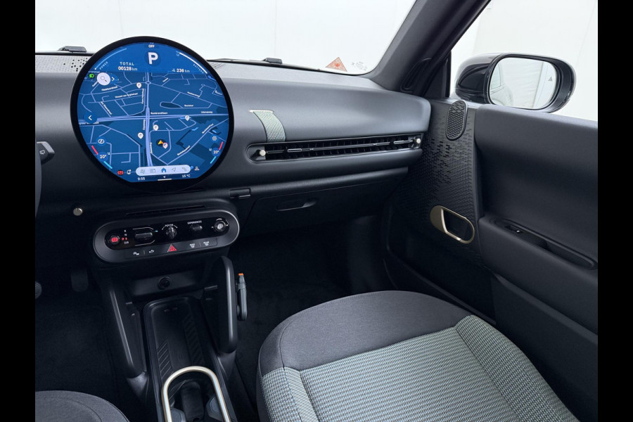 MINI Cooper E Essential XS 40.7 kWh NIEUWE AUTO | HEAD-UP DISPLAY | CAMERA | STOELVERWARMING  | ORIGINEEL NL AUTO | FABRIEKSGARANTIE TM 2029 |