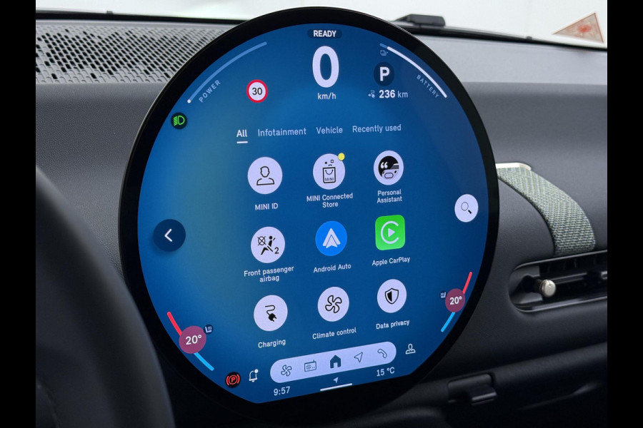 MINI Cooper E Essential XS 40.7 kWh NIEUWE AUTO | HEAD-UP DISPLAY | CAMERA | STOELVERWARMING  | ORIGINEEL NL AUTO | FABRIEKSGARANTIE TM 2029 |