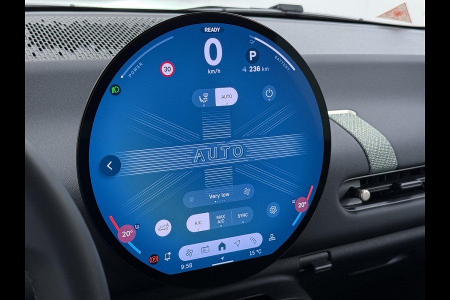 MINI Cooper E Essential XS 40.7 kWh NIEUWE AUTO | HEAD-UP DISPLAY | CAMERA | STOELVERWARMING  | ORIGINEEL NL AUTO | FABRIEKSGARANTIE TM 2029 |