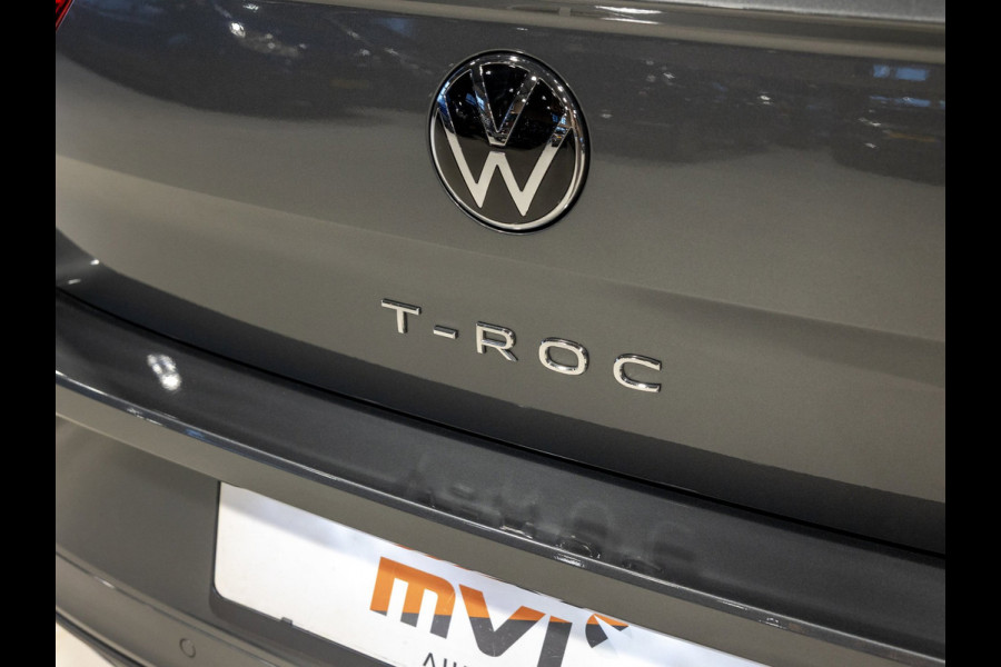 Volkswagen T-Roc 1.5 TSI R-Line Edition / 150pk / Stoel en stuur verwarming / Achteruitrij camera / Keyless /