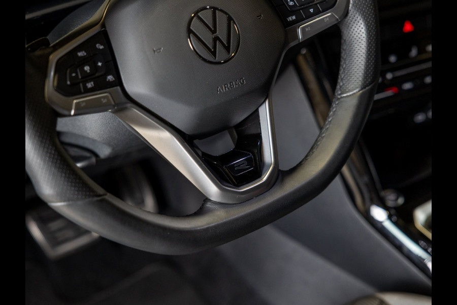 Volkswagen T-Roc 1.5 TSI R-Line Edition / 150pk / Stoel en stuur verwarming / Achteruitrij camera / Keyless /