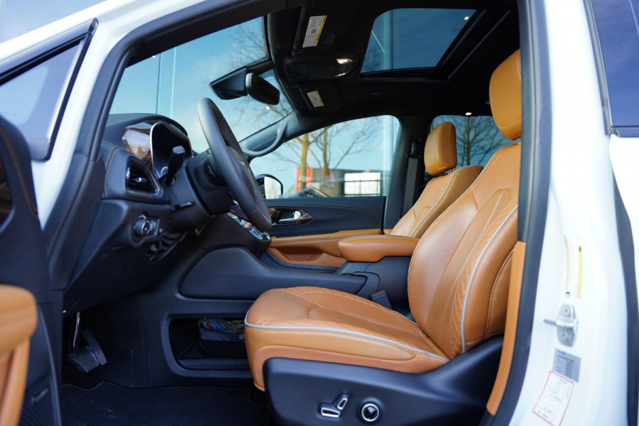 Chrysler Pacifica 3.6 V6 Hybrid / 7 Persoons / Multimedia