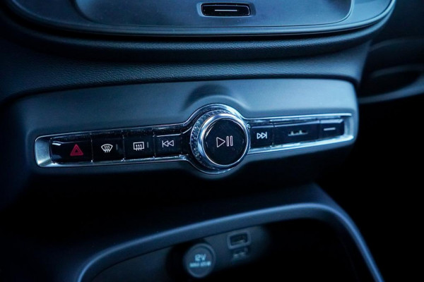 Volvo XC40 1.5 T2 Business Pro / Aut / Adaptive Cruise / Trekhaak / Incl BTW