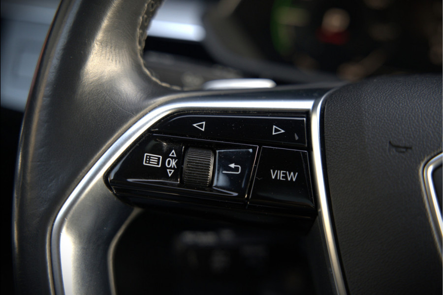 Audi e-tron e-tron 55 quattro advanced Pro Line S 95 kWh S-Line | Panoramadak | Bang & Olufsen | Stoelverwarming | Head-Up Display | 360 Camera | Matrix LED | Luchtvering | Memory Seat | Keyless | Elektrisch Verstelbare Stoelen | B&O